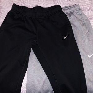 2 pairs of Nike Sweatpants 🖤